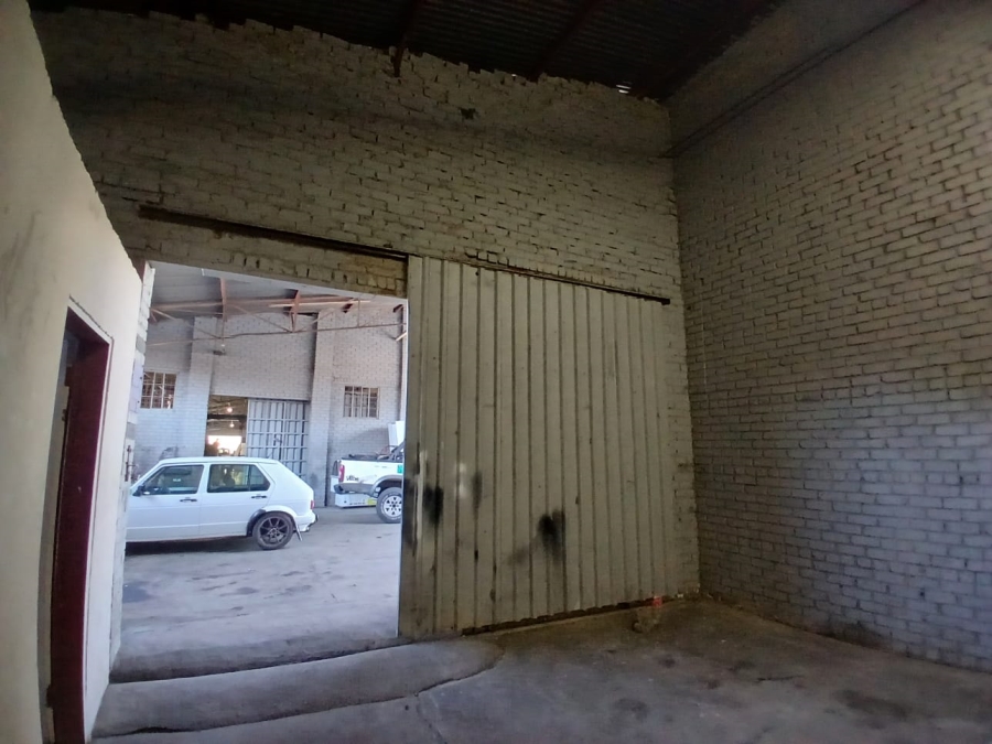 To Let Commercial Property for Rent in Rustenburg Central North West